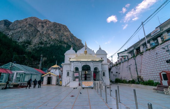 Gangotri by car from Rishikesh