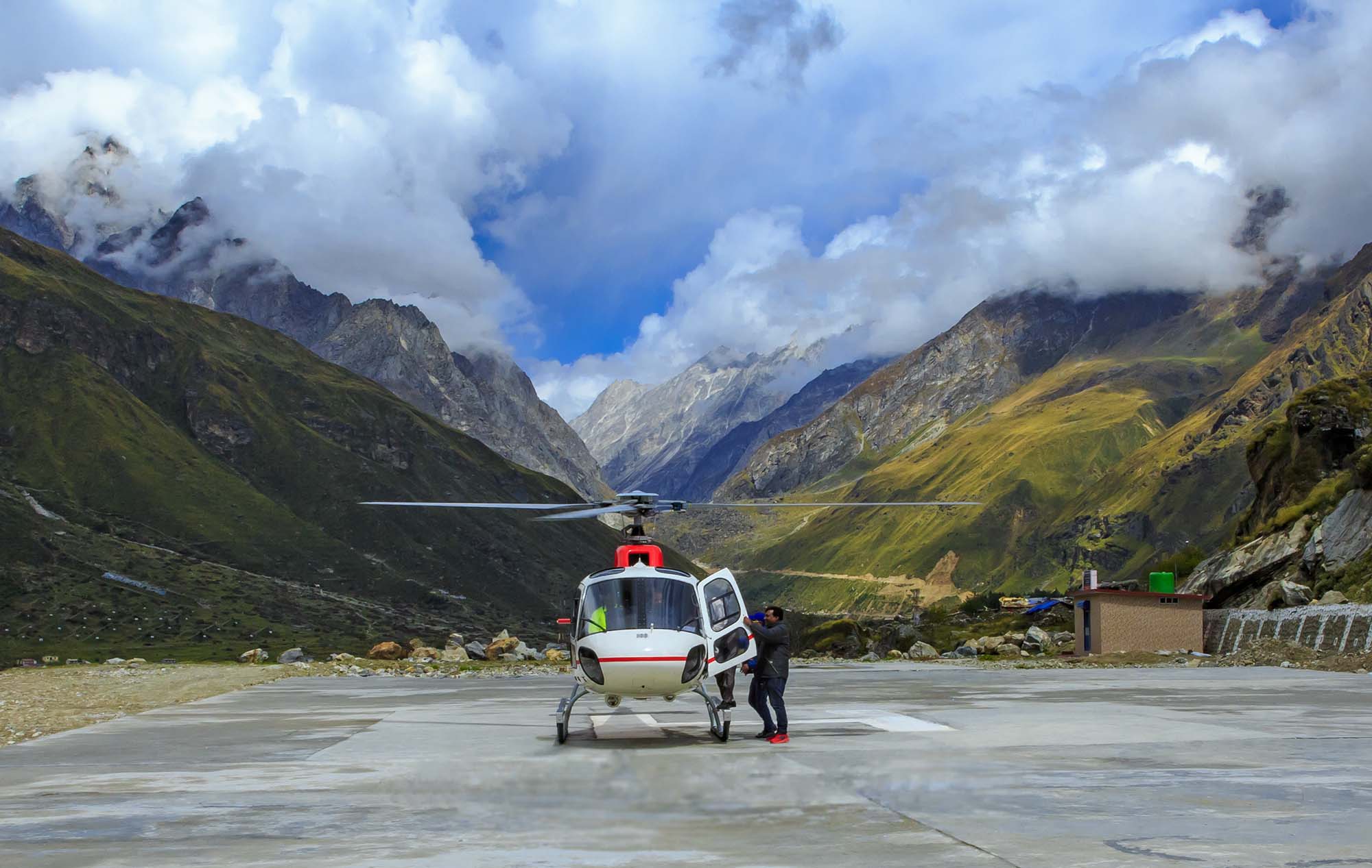 ekDham-Yatra-by-Helicopter