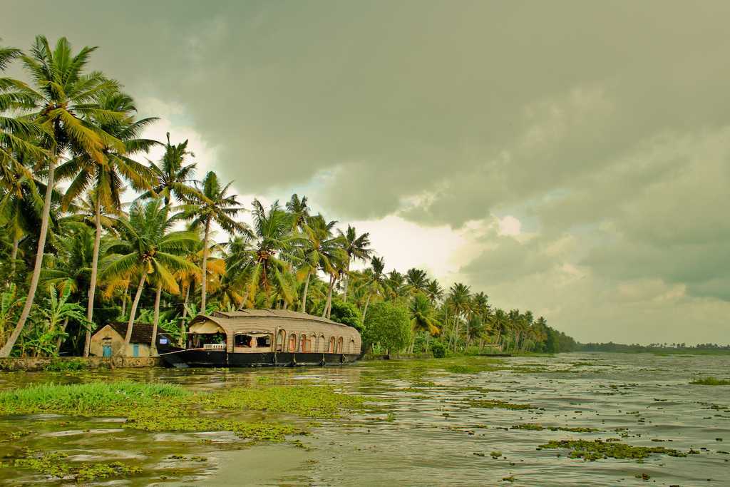 Kerala backwater tour package – Kumarakom