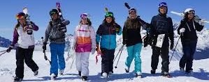 group-skiing